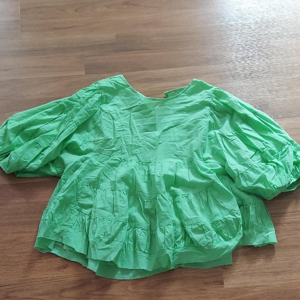 Elegant Green Puff Sleeve Blouse